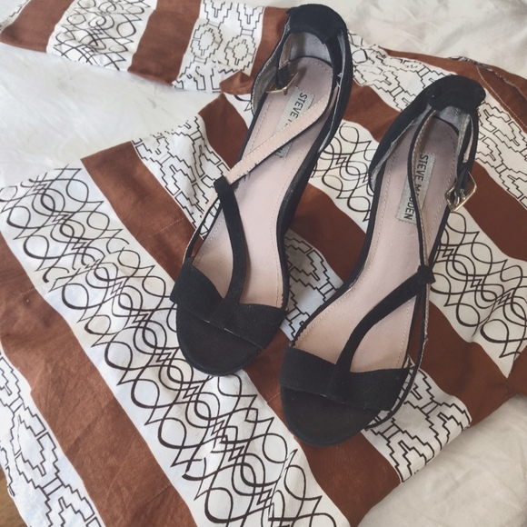 Black Sexy Ankle Strappy Size 8.5 Steve Madden Platforms - Picture 13 of 16